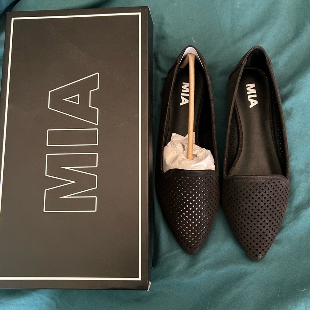 MIA Slip on Flats